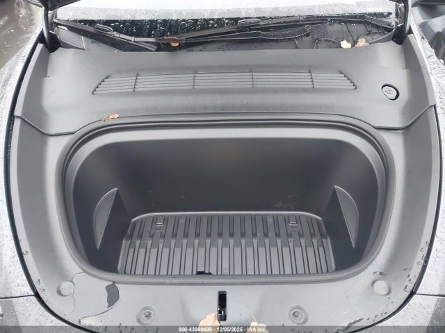 2024 TESLA MODEL Y 7SAYGDEE5RA325400 Photo 9