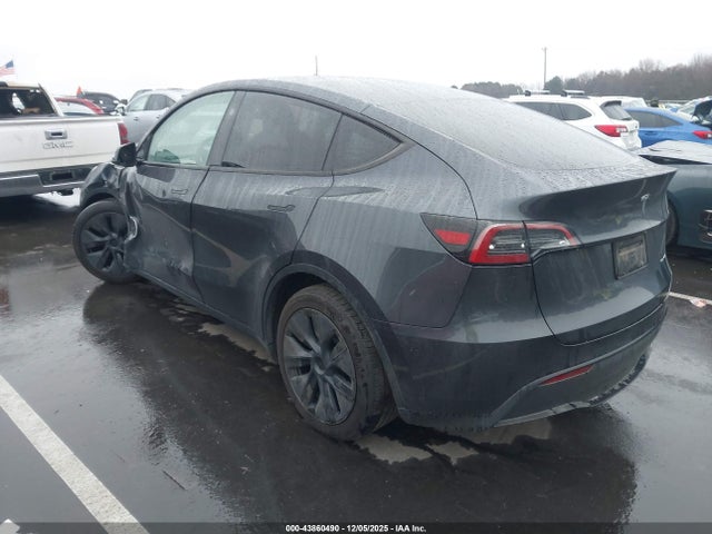2024 TESLA MODEL Y 7SAYGDEE5RA325400 Photo 2