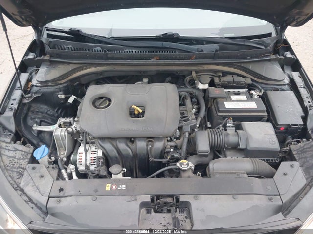 2020 HYUNDAI ELANTRA 5NPD84LF0LH615687 Photo 9
