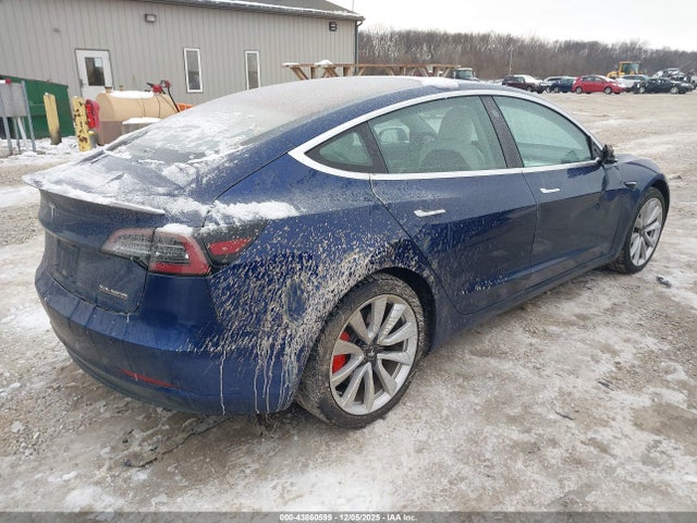 2018 TESLA MODEL 3 5YJ3E1EB8JF081833 Photo 3