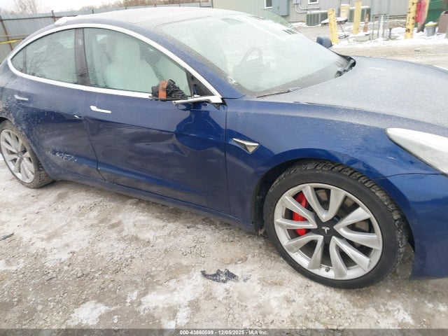 2018 TESLA MODEL 3 5YJ3E1EB8JF081833 Photo 5