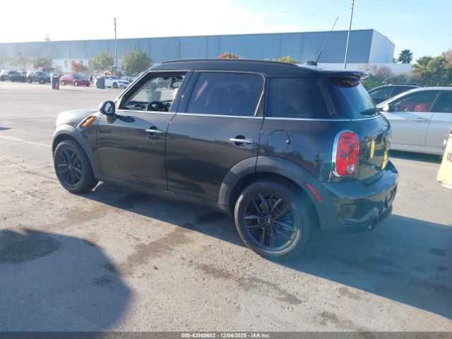 2015 MINI COUNTRYMAN WMWZC3C58FWT03263 Photo 2