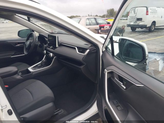 2023 TOYOTA RAV4 2T3W1RFV4PC230386 Photo 4