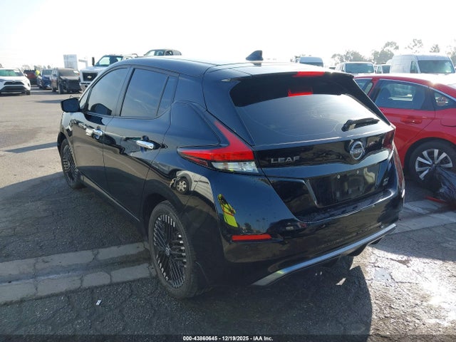 2023 NISSAN LEAF 1N4CZ1CV3PC557936 Photo 2