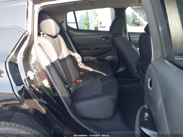 2023 NISSAN LEAF 1N4CZ1CV3PC557936 Photo 7