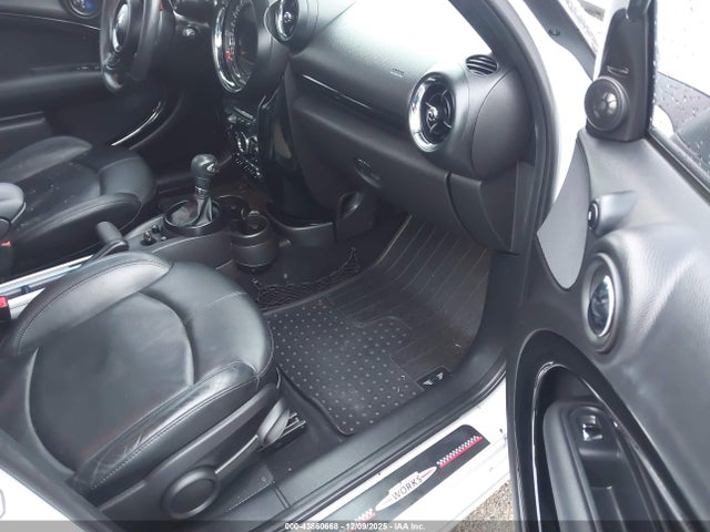 2015 MINI COUNTRYMAN WMWXD1C55FWS34931 Photo 4