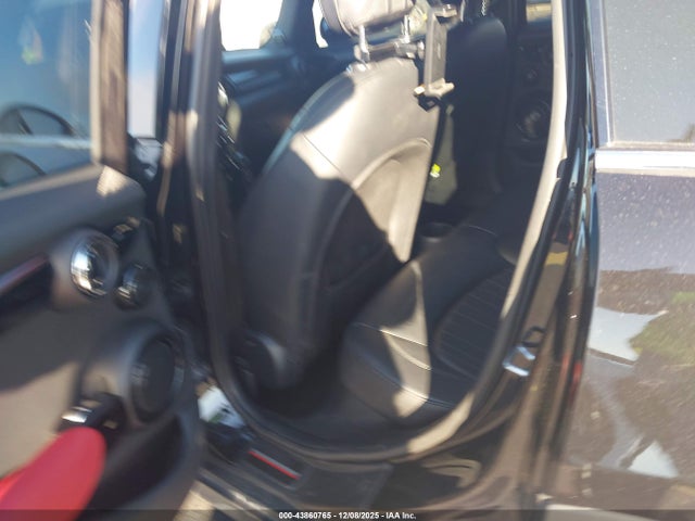 2018 MINI HARDTOP WMWXU3C53J2F51685 Photo 7