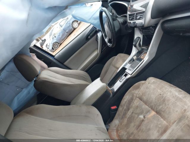 2018 MITSUBISHI ECLIPSE CROSS JA4AT5AA2JZ040278 Photo 4