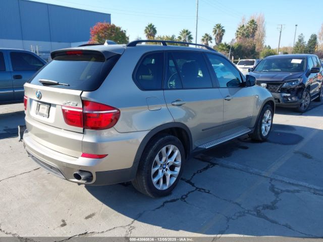 2011 BMW X5 5UXZV4C5XBL741098 Photo 3