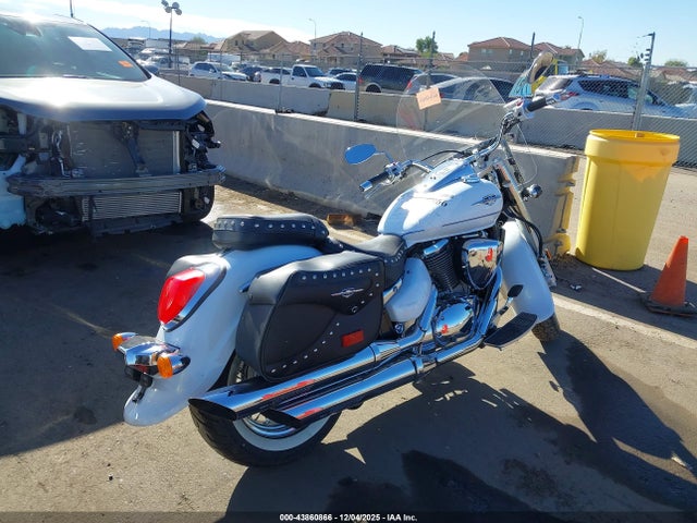 2023 SUZUKI VL800 JS1VS55A4P7100144 Photo 3