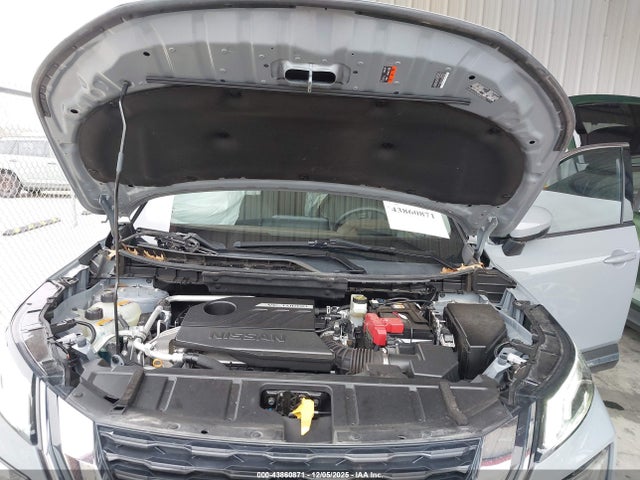 JN8BT3DC6NW120996 Nissan Rogue Platinum Fwd