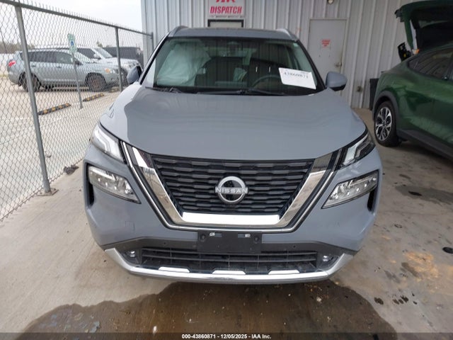 JN8BT3DC6NW120996 Nissan Rogue Platinum Fwd