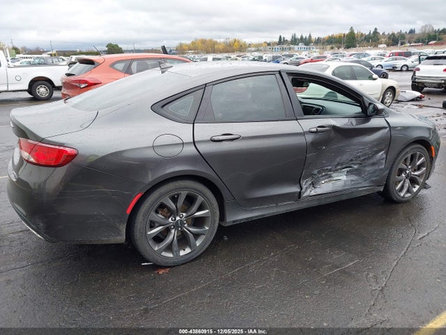 1C3CCCBG1FN605158 Chrysler 200 S
