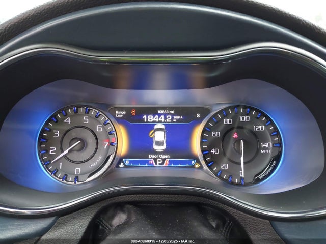 1C3CCCBG1FN605158 Chrysler 200 S