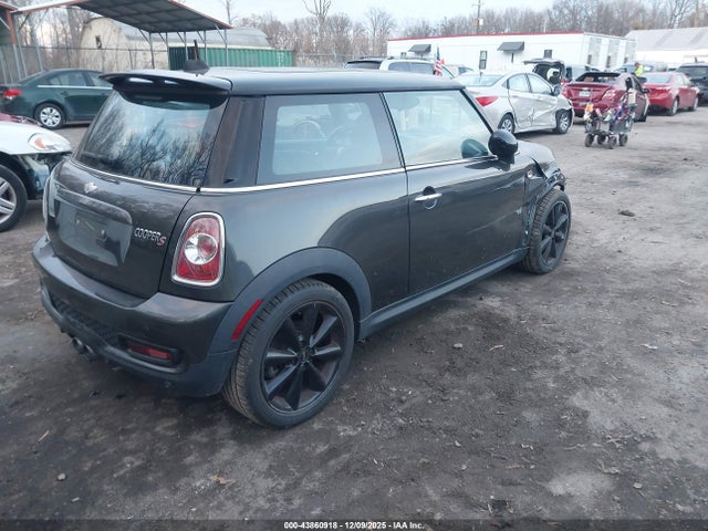 2012 MINI COOPER S WMWSV3C51CTY26620 Photo 3