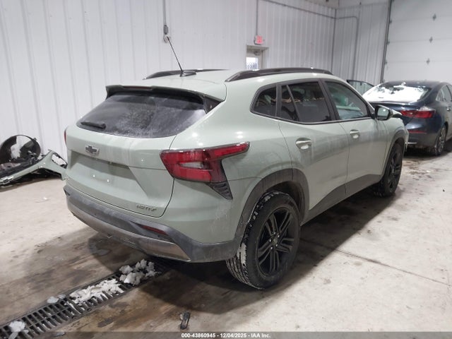 2025 CHEVROLET TRAX KL77LKEP2SC095683 Photo 3