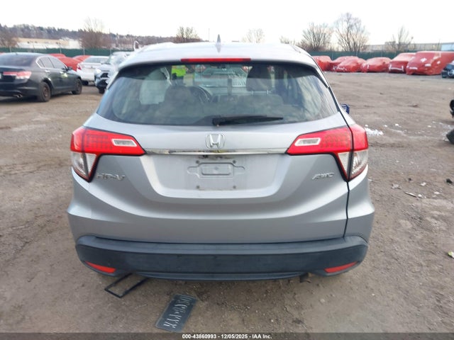 3CZRU6H31KG713950 Honda HR-V LX