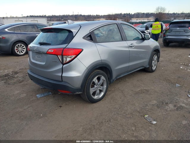 3CZRU6H31KG713950 Honda HR-V LX