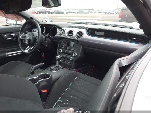 2017 FORD MUSTANG 1FA6P8CF2H5275782 Photo 4