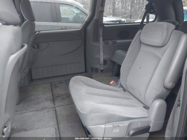 2005 CHRYSLER TOWN & COUNTRY 2C4GP44R25R566409 Photo 7