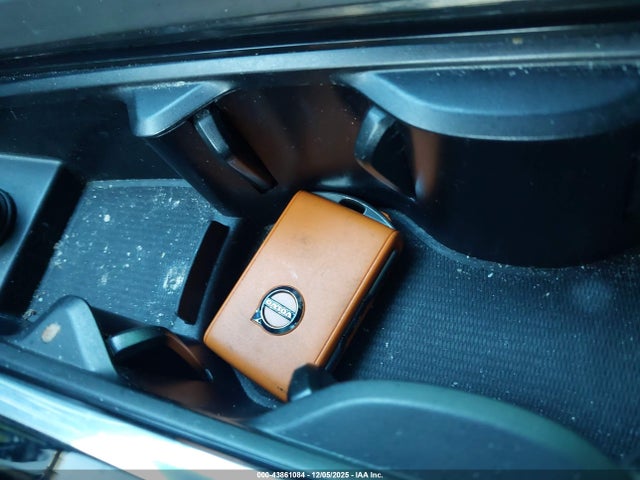 2023 VOLVO XC60 YV4L12RV5P1322980 Photo 10