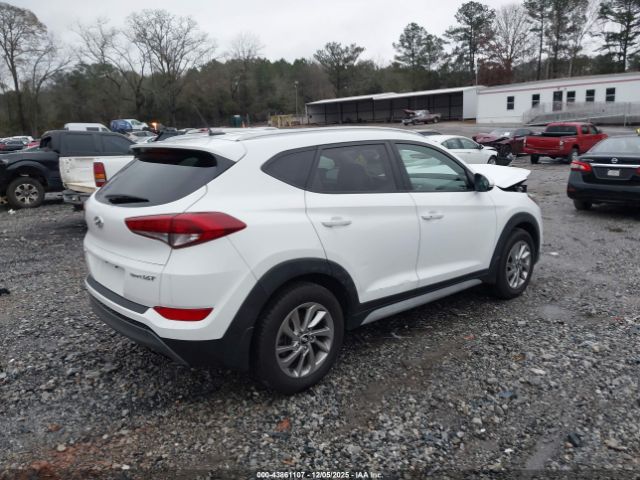 2017 HYUNDAI TUCSON KM8J33A27HU508852 Photo 3