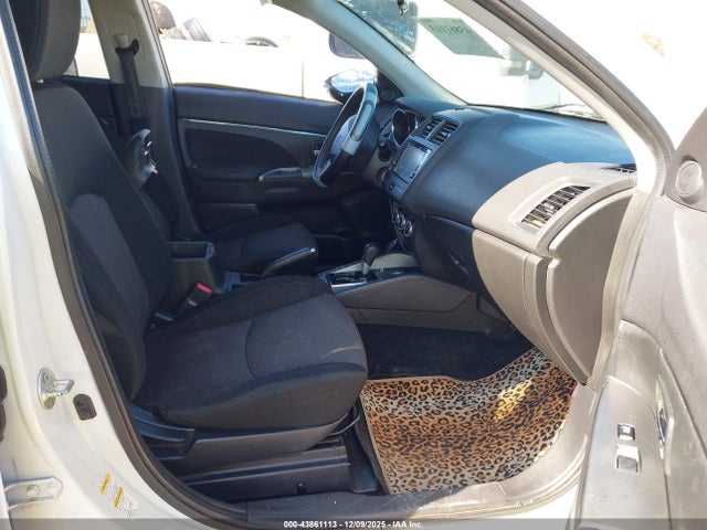 2018 MITSUBISHI OUTLANDER SPORT JA4AP3AU4JZ033920 Photo 4