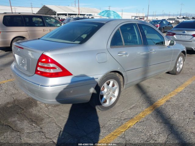 2003 MERCEDES-BENZ C 240 WDBRF61J13A480675 Photo 3