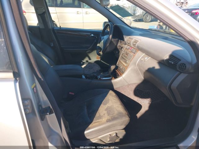 2003 MERCEDES-BENZ C 240 WDBRF61J13A480675 Photo 4