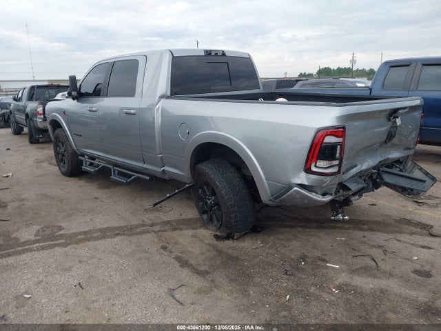 3C6UR5NL1NG286362 RAM 2500 Laramie 4x4 6&#039;4 Box