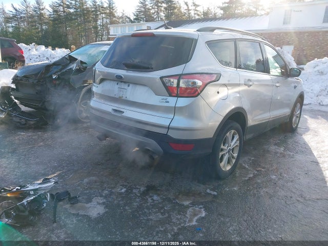 1FMCU9GD8JUB92501 Ford ESCAPE SE