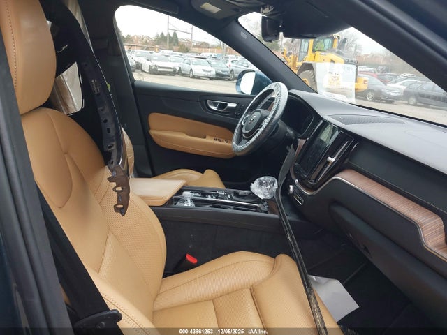 YV4A22RL3M1744650 Volvo Xc60 T6 Inscription