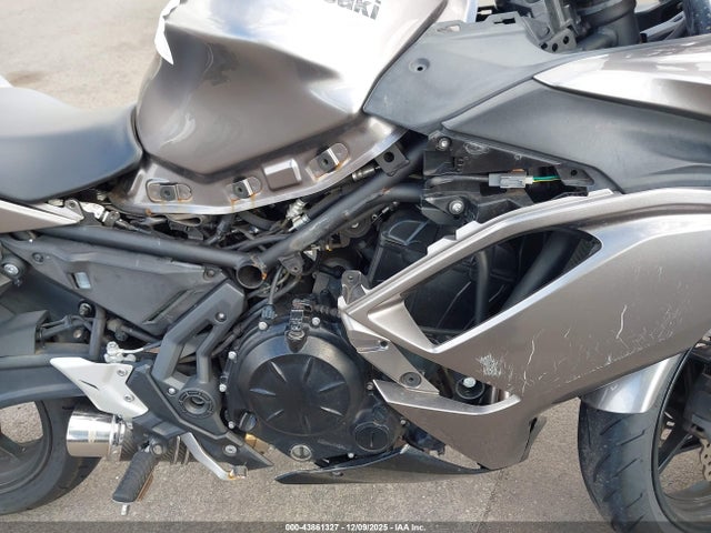 2021 KAWASAKI EX650 ML5EXEM17MDA30223 Photo 7