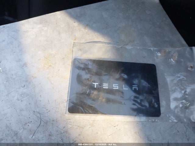 2025 TESLA MODEL Y 7SAYGDED6SF265062 Photo 10