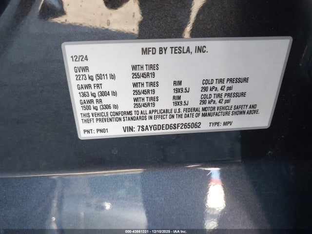 2025 TESLA MODEL Y 7SAYGDED6SF265062 Photo 8