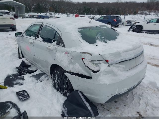 2014 CHRYSLER 200 1C3CCBABXEN238128 Photo 2