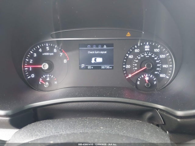 KNDJ23AU7M7747657 KIA SOUL LX