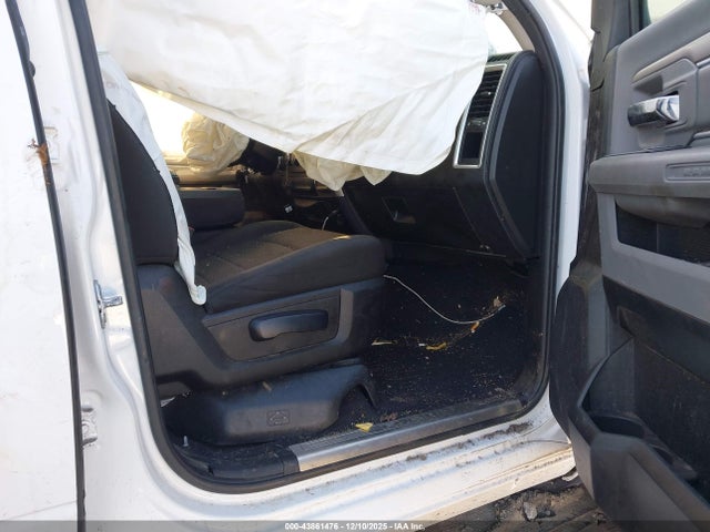Продажа на аукционе авто 2019 Ram 1500 Classic Warlock  4x4 6'4 Box, vin: 1C6RR7GT5KS741667, номер лота: 43861476