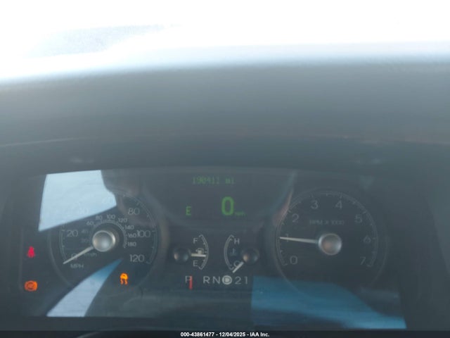 2009 LINCOLN TOWN CAR 2LNHM84V29X600346 Photo 6