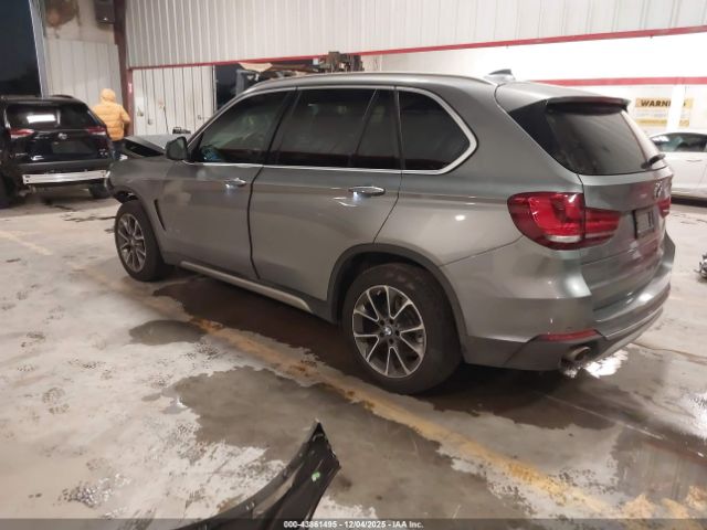 2017 BMW X5 5UXKR2C30H0X07495 Photo 2