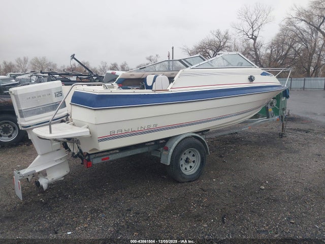 43861504 :رقم المزاد ، BL3C74CJC585 vin ، 1985 Bayliner Capri مزاد بيع