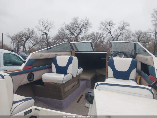 43861504 :رقم المزاد ، BL3C74CJC585 vin ، 1985 Bayliner Capri مزاد بيع