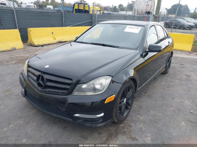 2013 MERCEDES-BENZ C 250 WDDGF4HB8DR279831 Photo 5