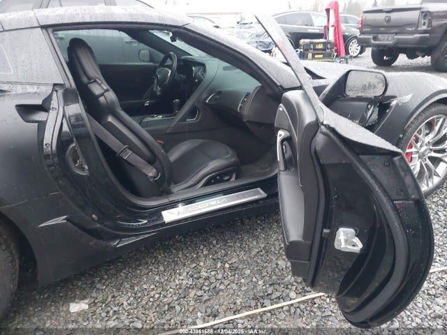 2015 CHEVROLET CORVETTE 1G1YT2D62F5601502 Photo 4