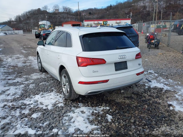 2018 AUDI Q5 WA1BNAFY7J2085576 Photo 2