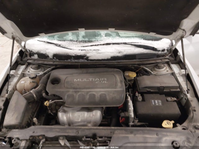 Chrysler 200 Limited 2015 1C3CCCAB4FN576311 Image 10
