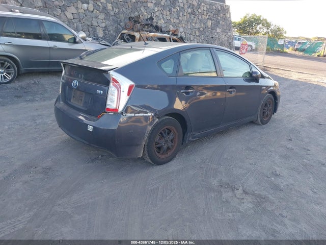 Toyota Prius Five/four/three/two 2014 JTDKN3DU2E0383570 Image 4