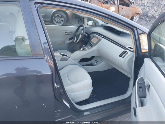Toyota Prius Five/four/three/two 2014 JTDKN3DU2E0383570 Image 5
