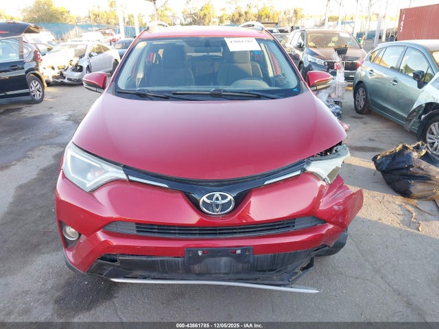 2T3WFREV8GW255664 Toyota Rav4 Xle