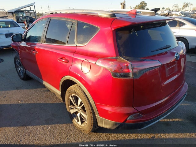 2T3WFREV8GW255664 Toyota Rav4 Xle